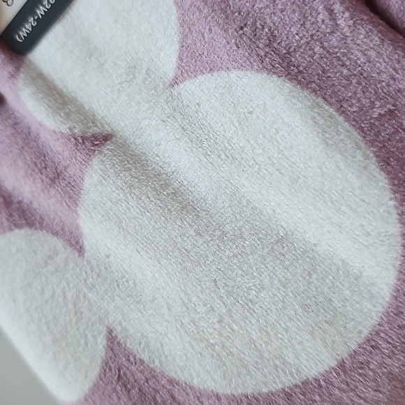 Disney Women's Plus Size Sleep Pants with Mickey and Minnie Mouse - Picture 7 of 7